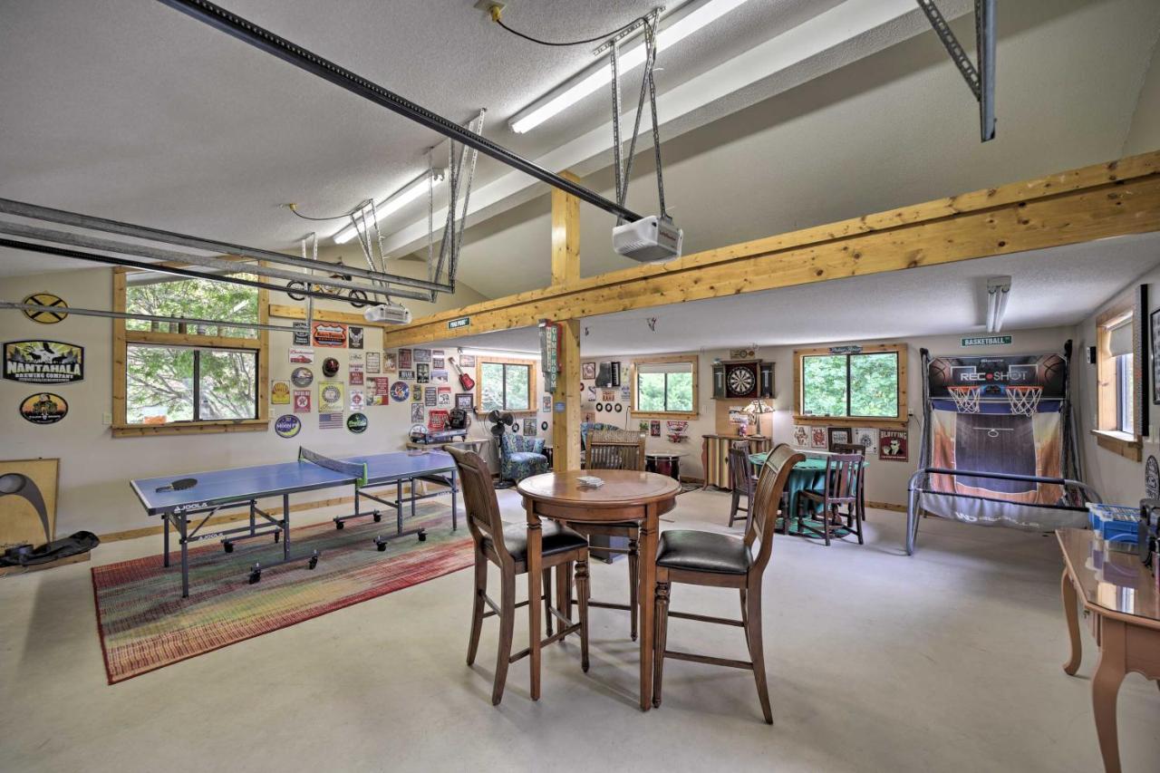 Vibrant Bryson City Home With Mtn Views And Deck! Exterior photo